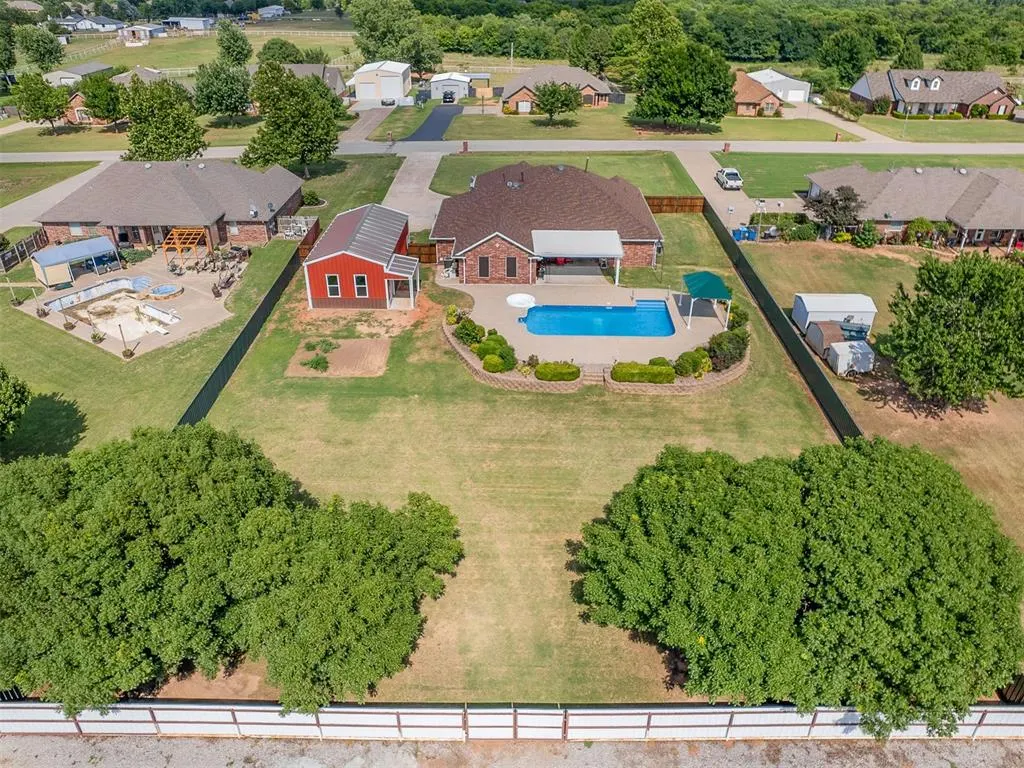 Photo 5 — 809 Grandview Rd, Tuttle, OK 73089