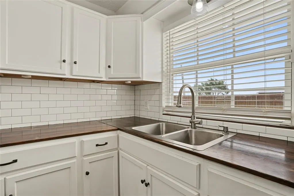 Photo 19 — 608 E Warren Road, Blair, OK 73526