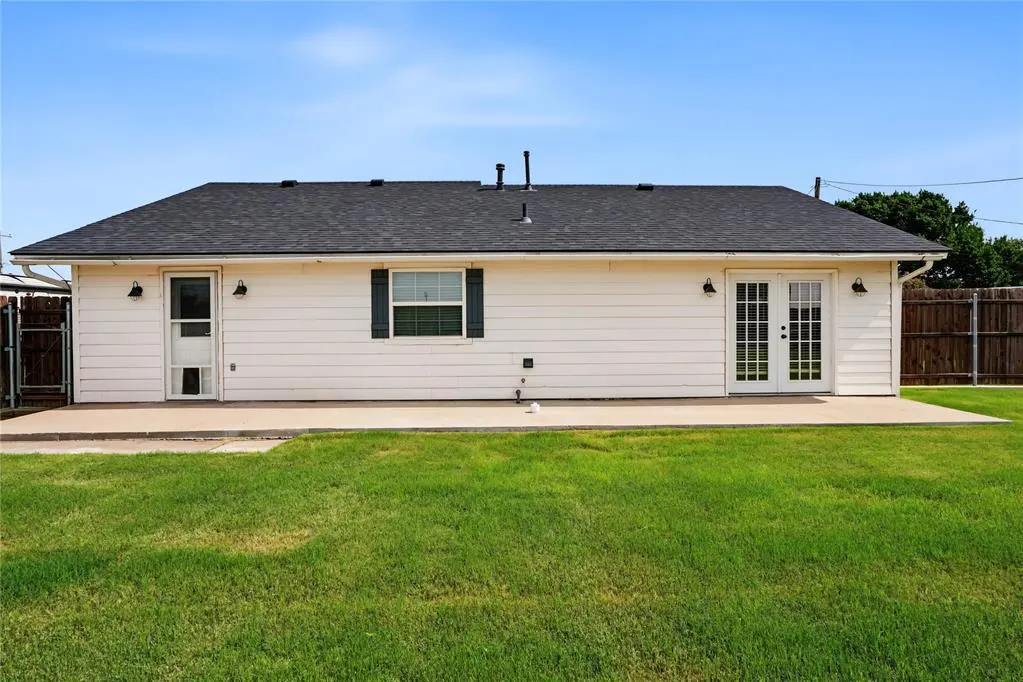 Photo 33 — 608 E Warren Road, Blair, OK 73526