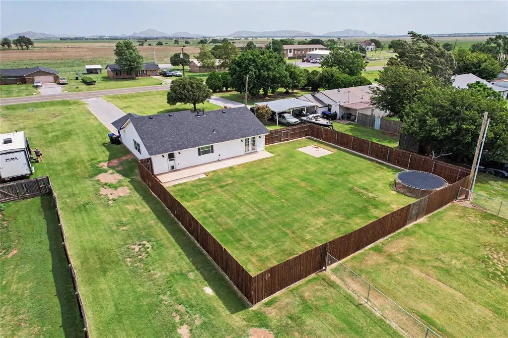 Photo 38 — 608 E Warren Road, Blair, OK 73526