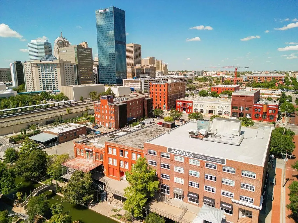 Photo 2 — 15 E California Avenue, Oklahoma City, OK 73104