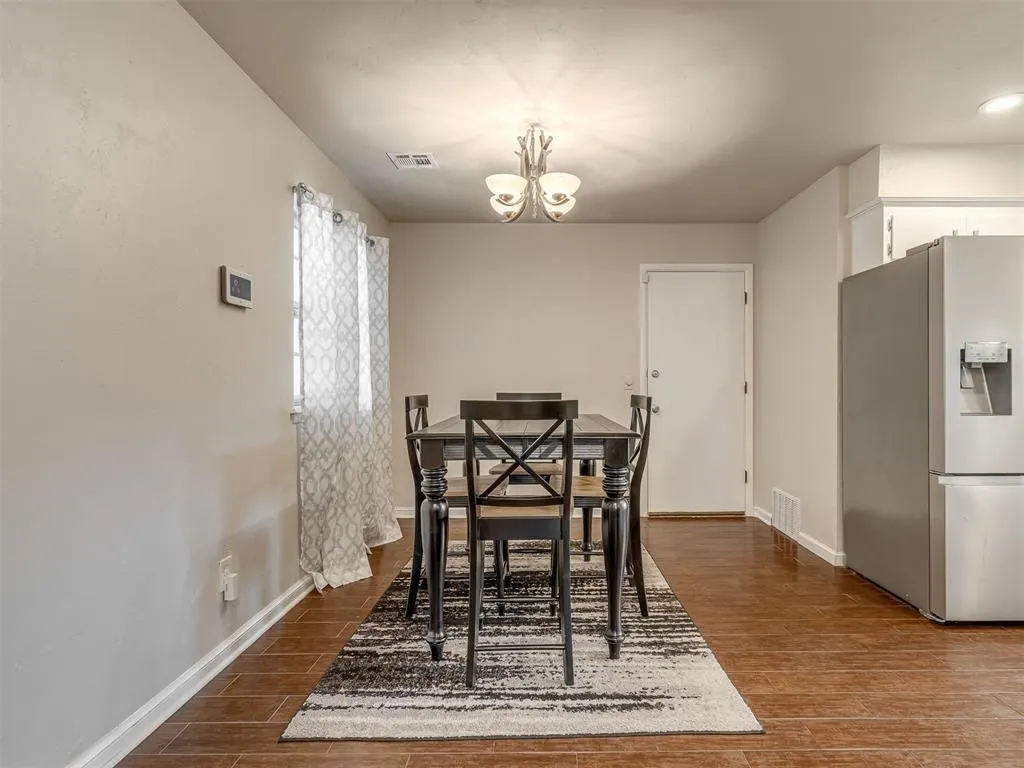 Photo 9 — 7013 NW 28th Street, Bethany, OK 73008