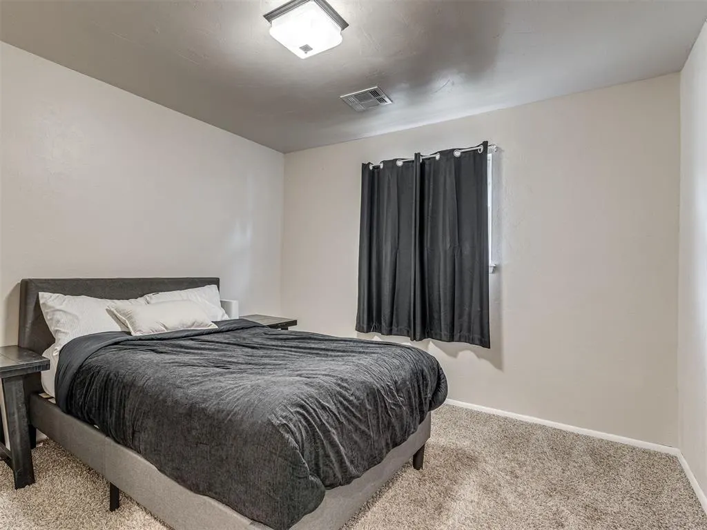Photo 13 — 7013 NW 28th Street, Bethany, OK 73008