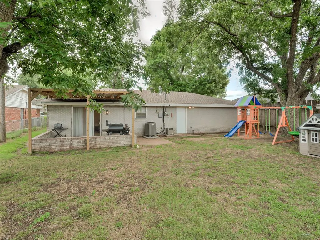 Photo 19 — 7013 NW 28th Street, Bethany, OK 73008