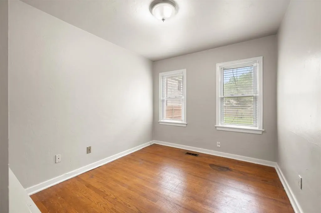 Photo 18 — 208 E 7th Street, Edmond, OK 73034