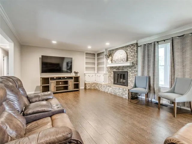 Photo 4 — 10324 Leicester Drive, Yukon, OK 73099
