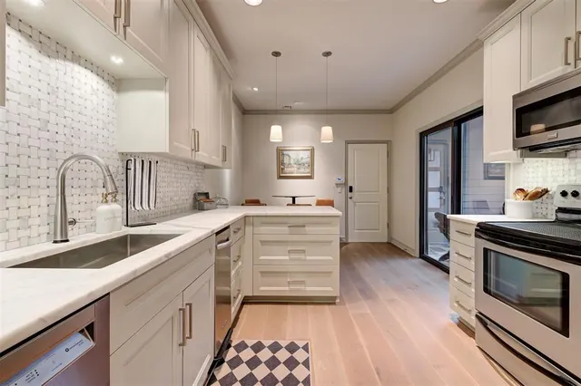 Photo 8 — 6208 Waterford Boulevard 107, Oklahoma City, OK 73118