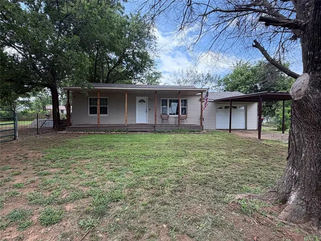 Photo 2 — 524 Georgia Street, Jones, OK 73049