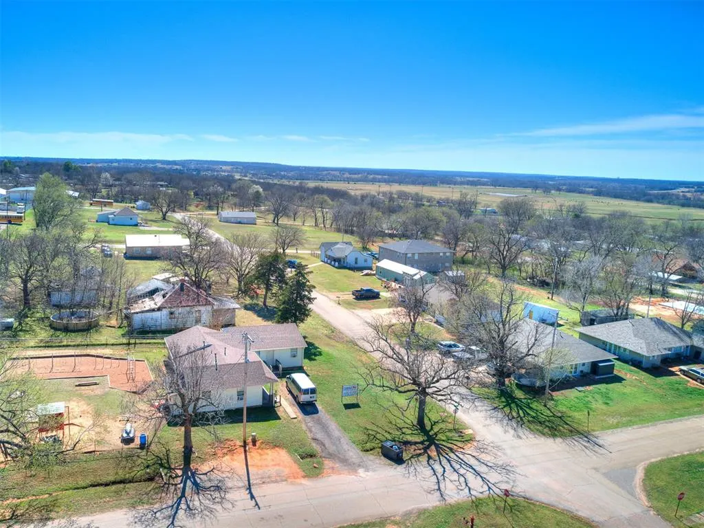 Photo 44 — 602 Dogwood Avenue, Wellston, OK 74881