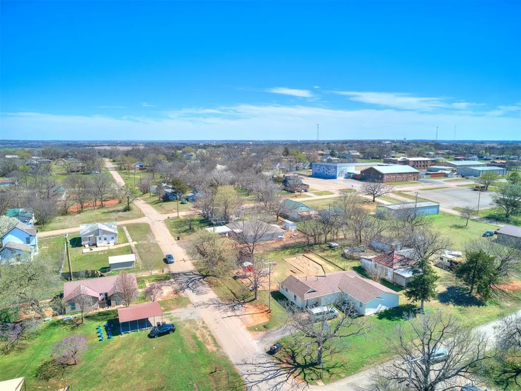 Photo 46 — 602 Dogwood Avenue, Wellston, OK 74881