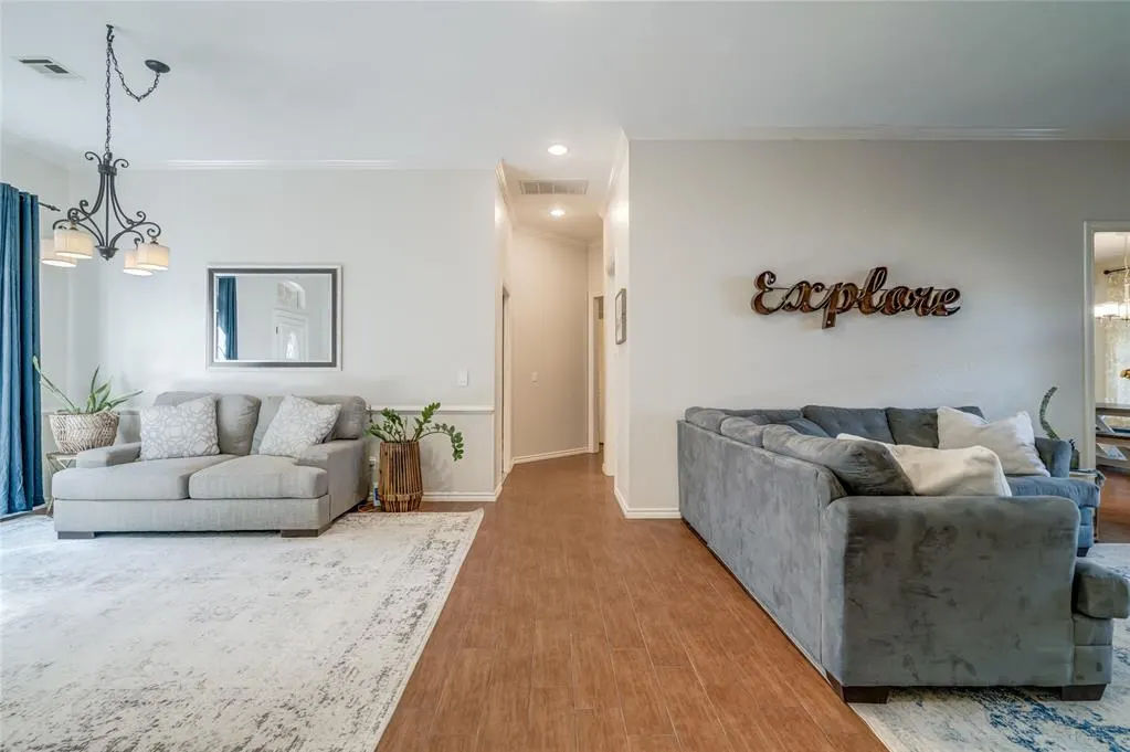 Photo 9 — 3608 Equestrian Court, Edmond, OK 73034