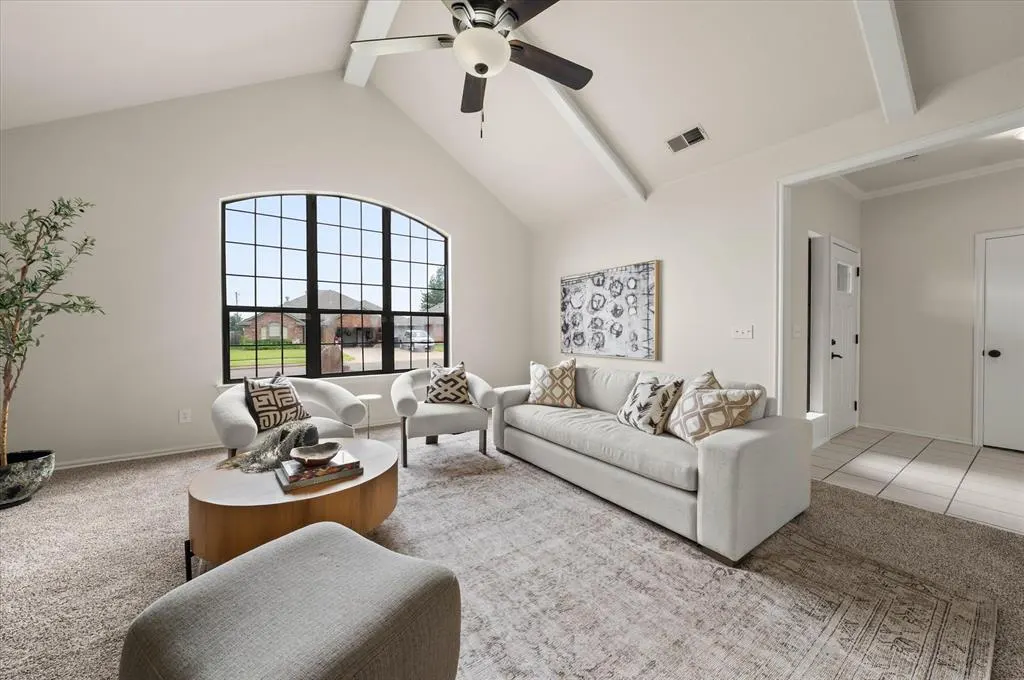 Photo 7 — 725 NE 20th Street, Moore, OK 73160