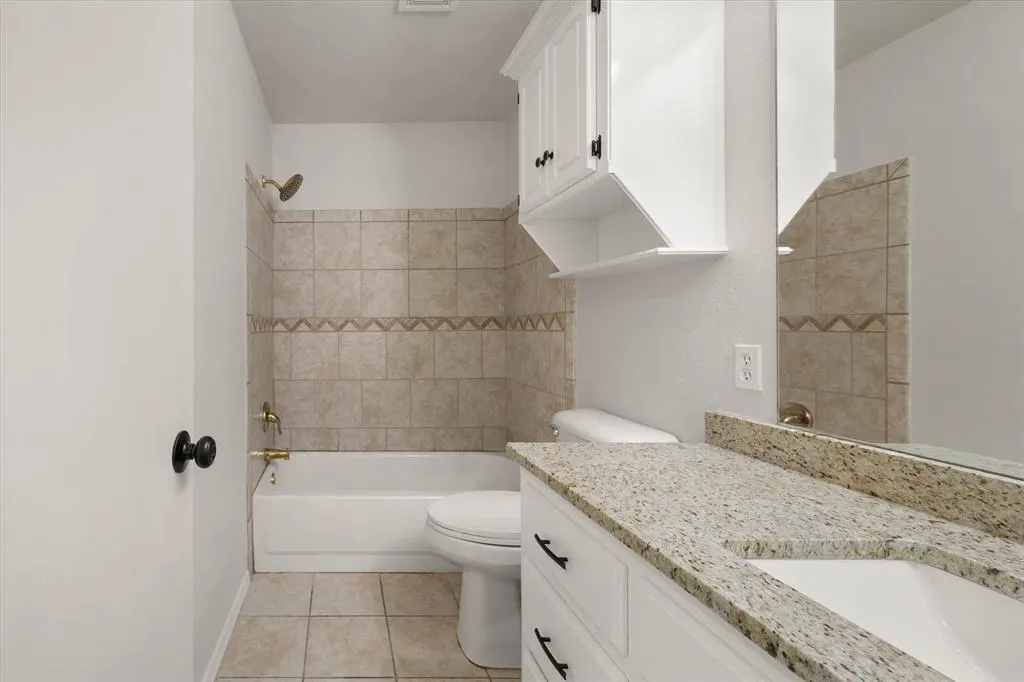 Photo 23 — 725 NE 20th Street, Moore, OK 73160