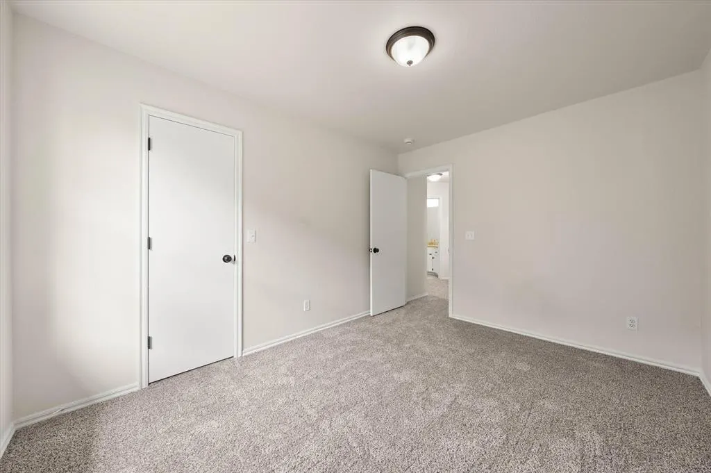 Photo 26 — 725 NE 20th Street, Moore, OK 73160