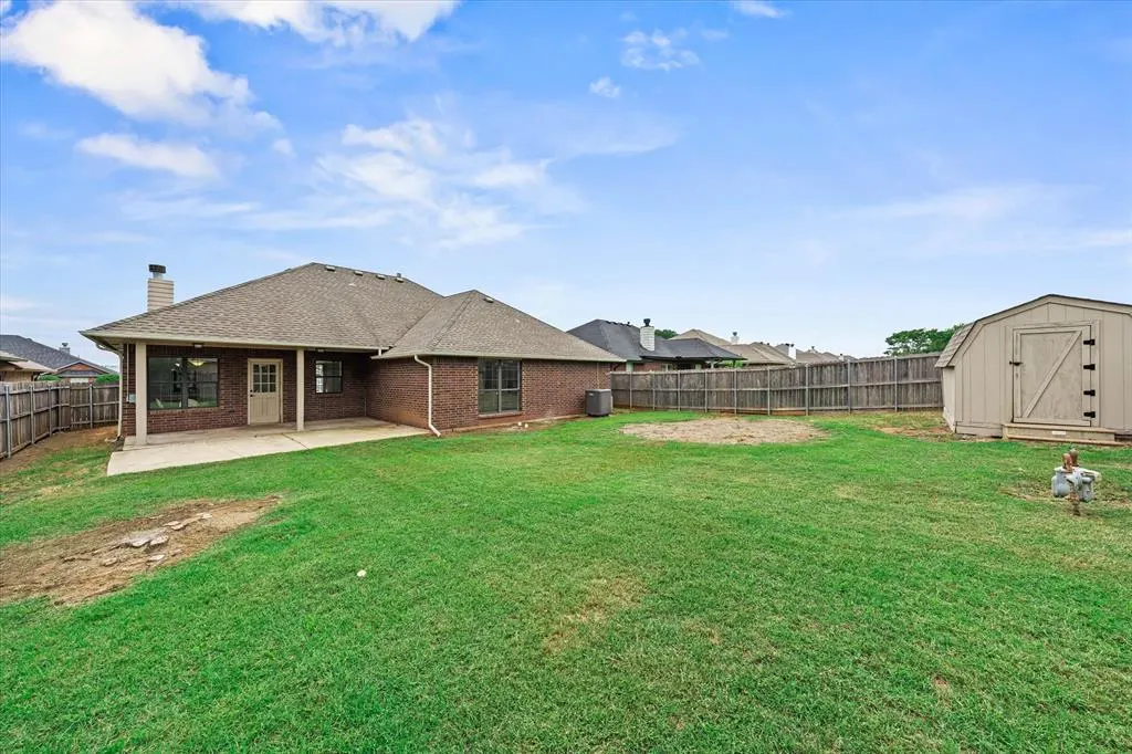 Photo 29 — 725 NE 20th Street, Moore, OK 73160