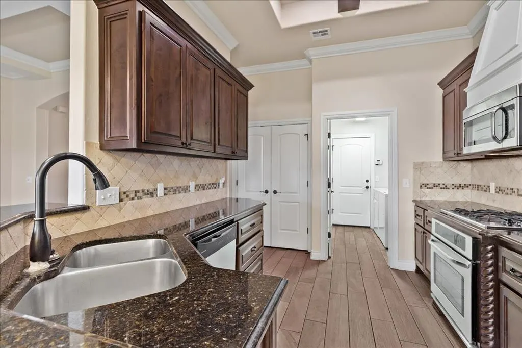 Photo 10 — 5005 NW 155th Street, Edmond, OK 73013