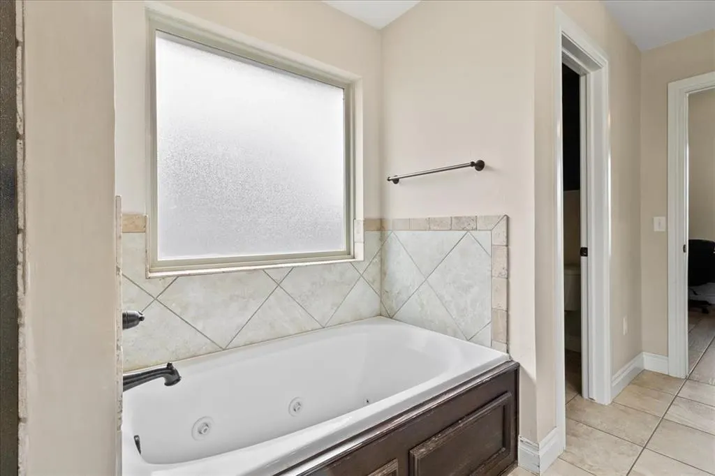 Photo 14 — 5005 NW 155th Street, Edmond, OK 73013