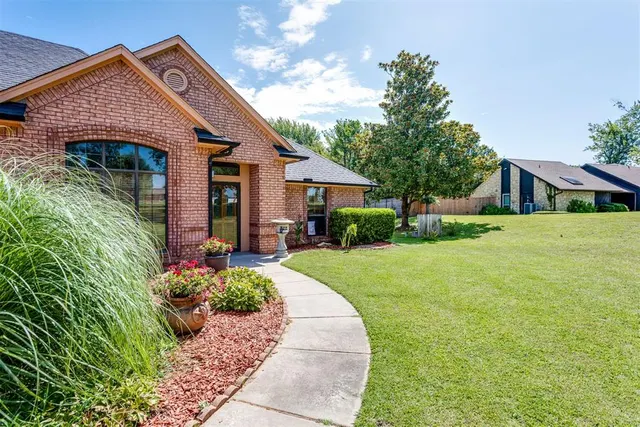 Photo 4 — 17441 Kenneth Lane, Choctaw, OK 73020