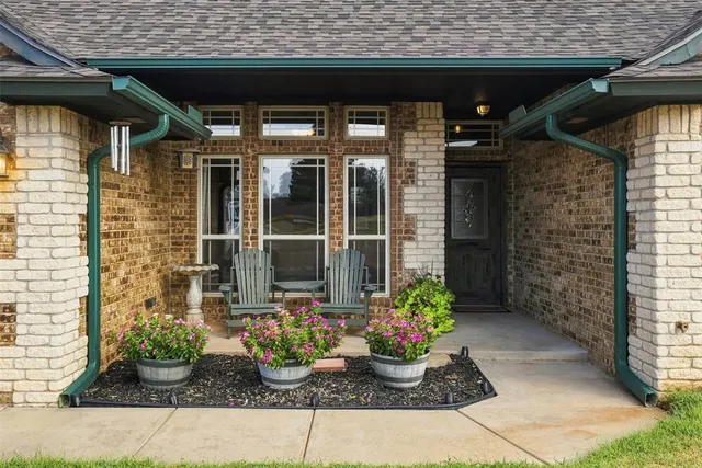 Photo 3 — 1903 Riveria Drive, Tuttle, OK 73089