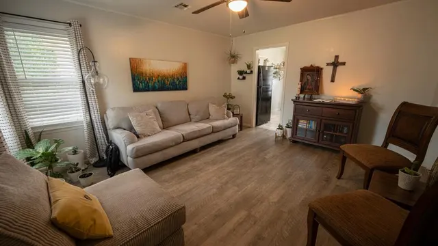 Photo 2 — 3123 SW 40th Street, Oklahoma City, OK 73119