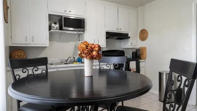 Photo 4 — 3123 SW 40th Street, Oklahoma City, OK 73119