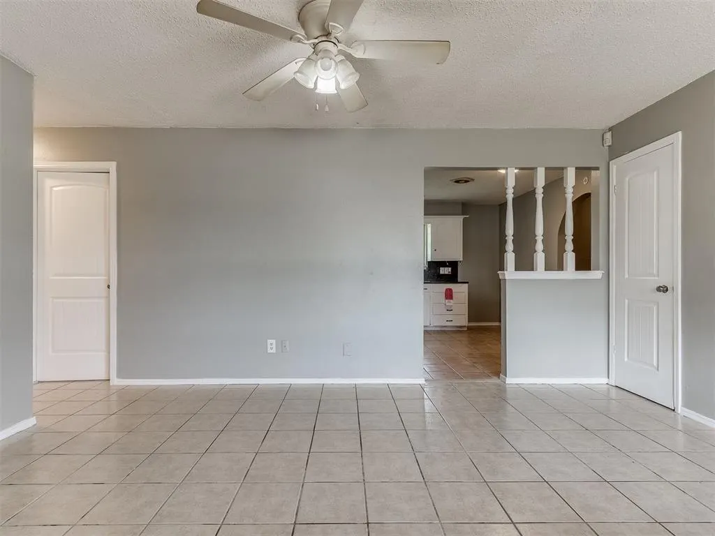 Photo 24 — 941 N Bradley Avenue, Oklahoma City, OK 73127