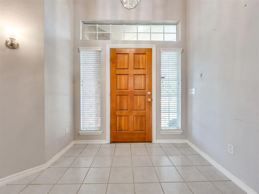 Photo 4 — 969 Pinebrooke Court, Norman, OK 73072