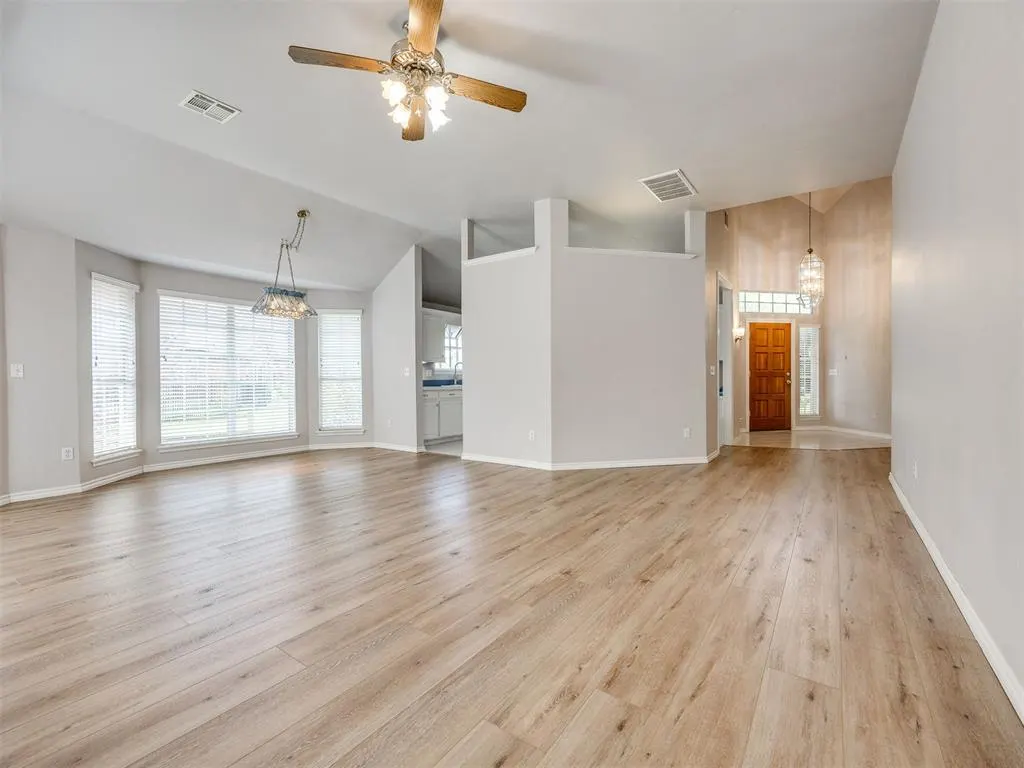 Photo 10 — 969 Pinebrooke Court, Norman, OK 73072