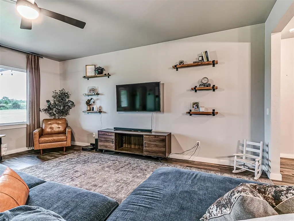 Photo 12 — 14750 Meadow Ridge Lane, Edmond, OK 73025