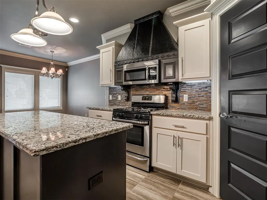 Photo 12 — 6901 SW 92nd Street, Oklahoma City, OK 73169