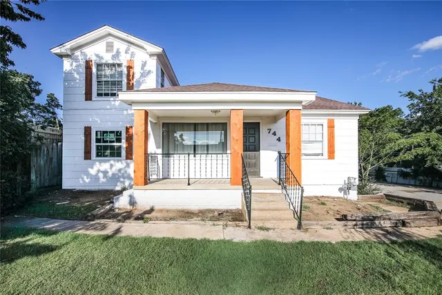 Photo 3 — 744 N Meridian Avenue, Oklahoma City, OK 73107