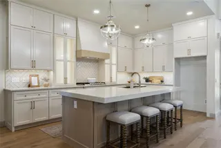 Sold home at 7901 Stagecoach Circle