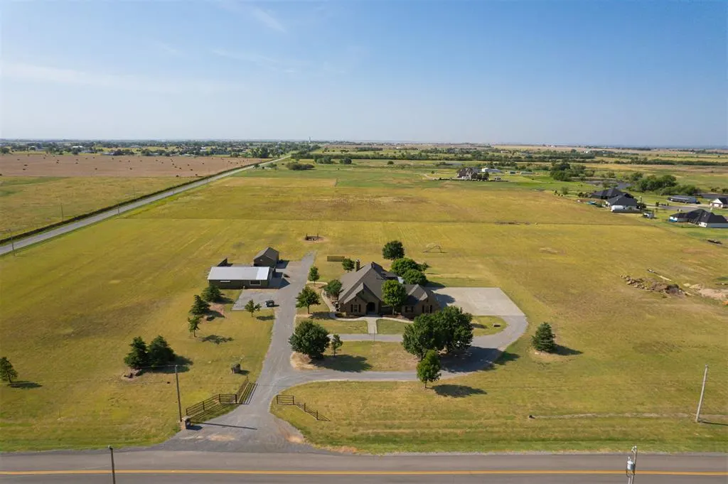 Front exterior — 17100 SW 15th Street, El Reno, OK 73036