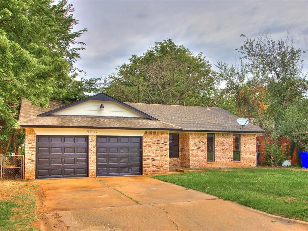 Front exterior — 9707 NE 2nd Place, Midwest City, OK 73130