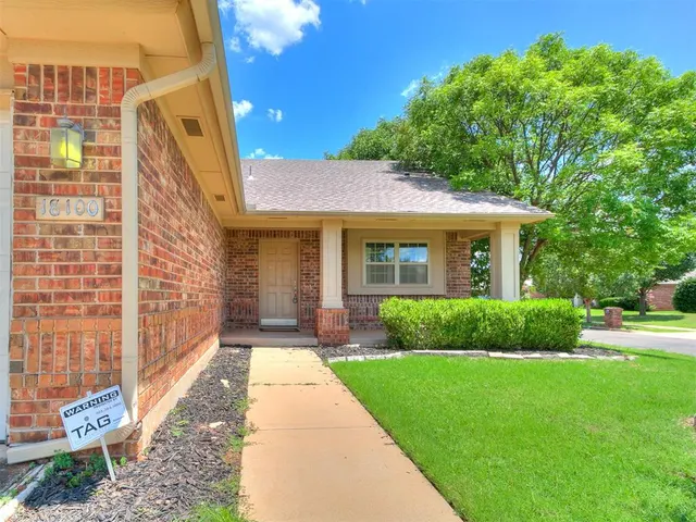 Photo 4 — 18100 Calle Way, Edmond, OK 73012