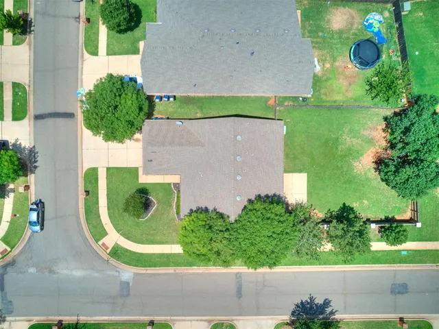 Photo 6 — 18100 Calle Way, Edmond, OK 73012