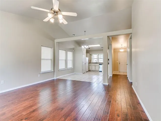 Photo 8 — 18100 Calle Way, Edmond, OK 73012