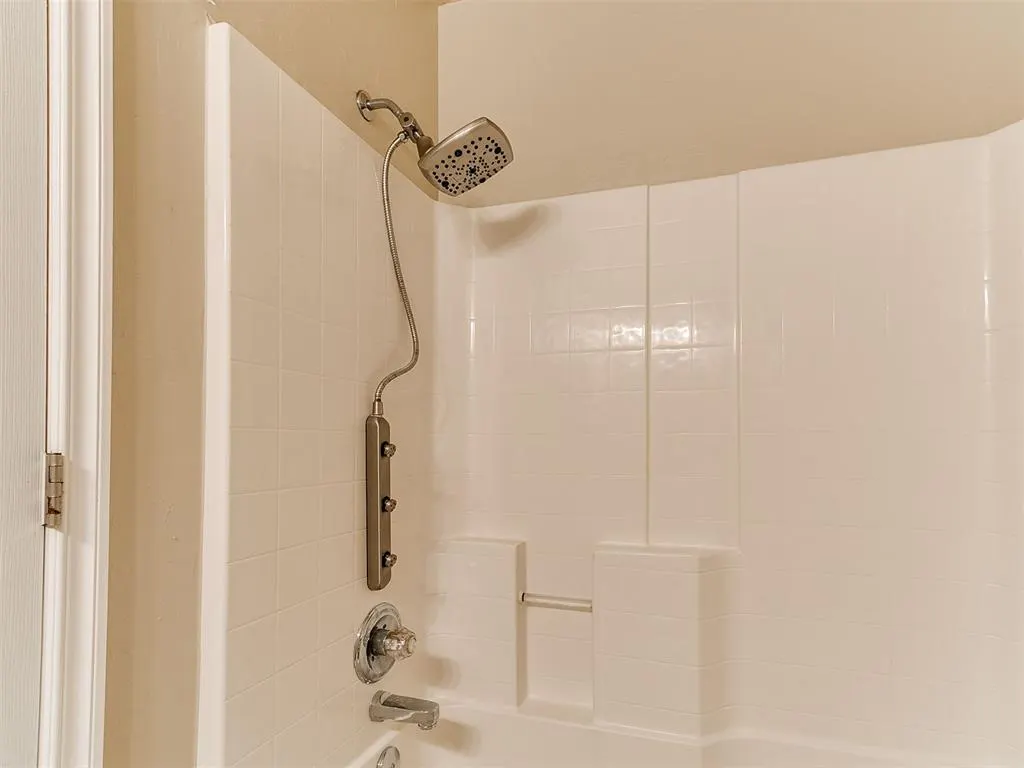 Photo 24 — 18100 Calle Way, Edmond, OK 73012