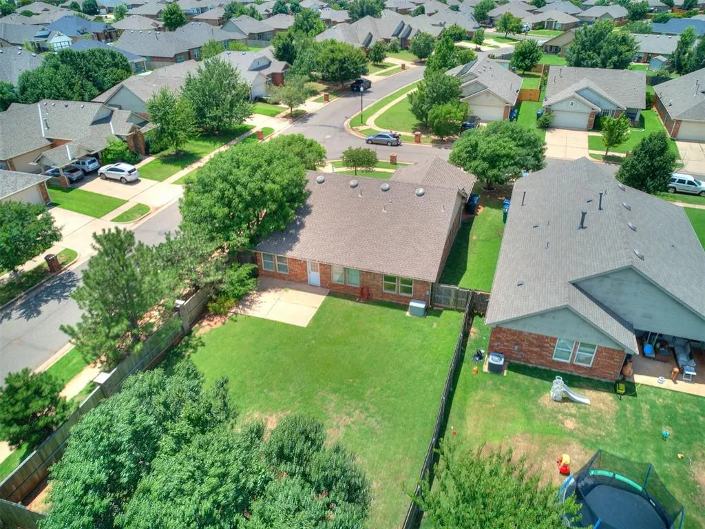 Photo 43 — 18100 Calle Way, Edmond, OK 73012