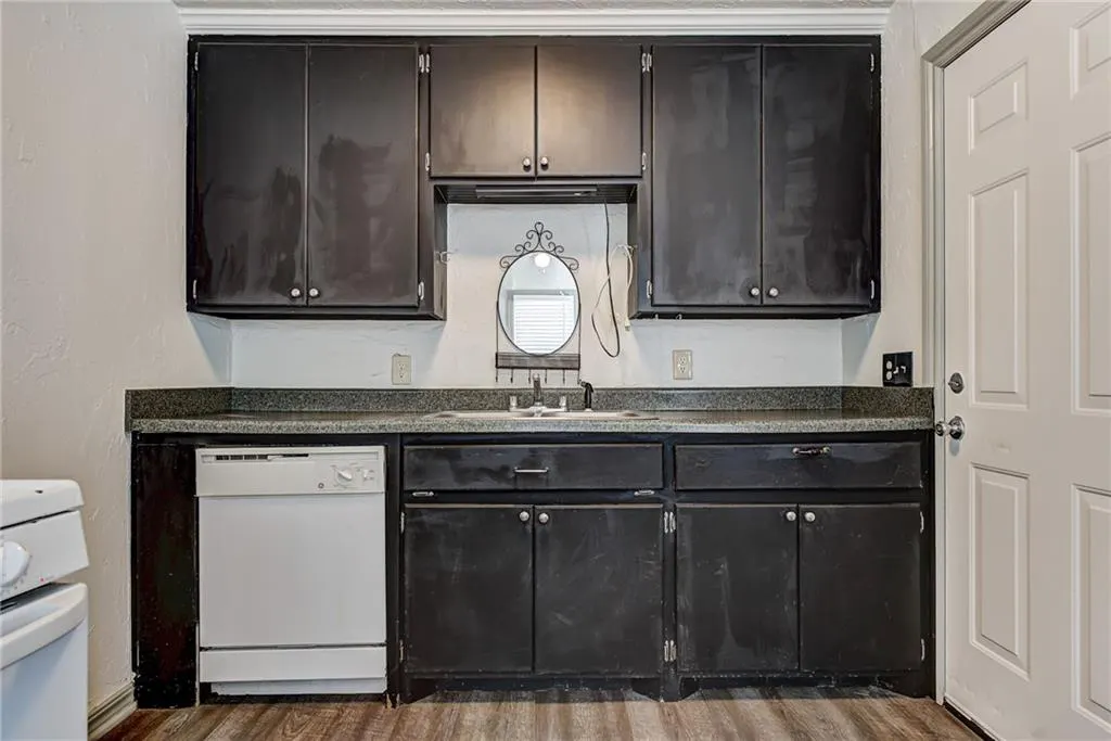 Photo 13 — 518 W 2nd Street, Edmond, OK 73003