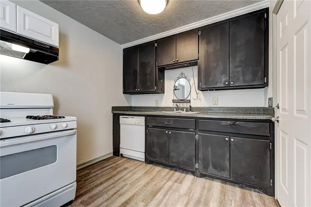 Photo 14 — 518 W 2nd Street, Edmond, OK 73003
