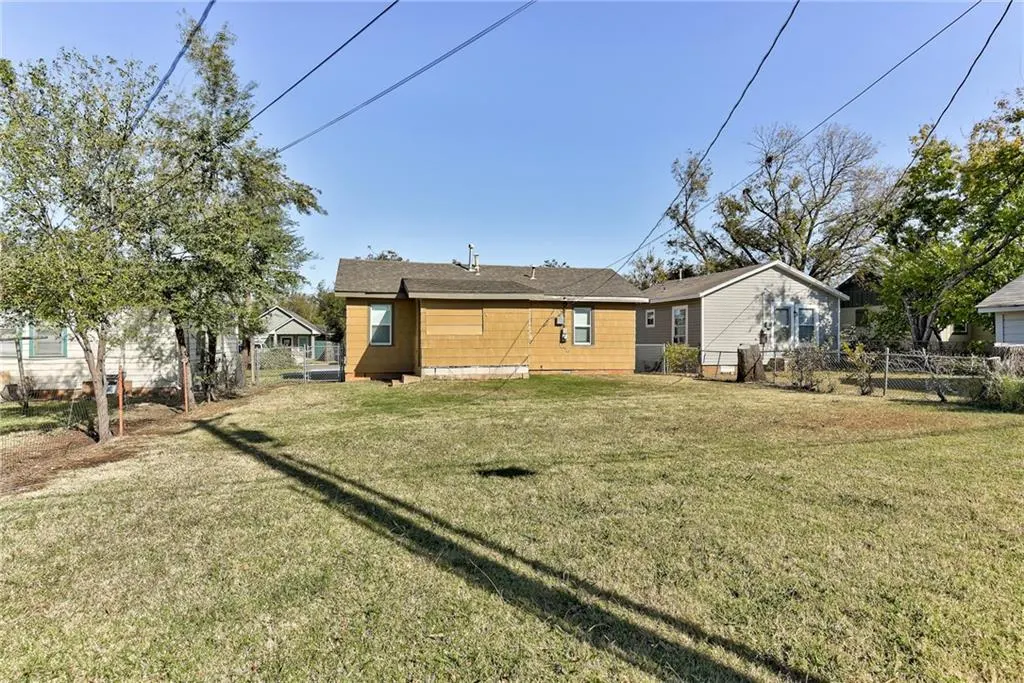 Photo 33 — 518 W 2nd Street, Edmond, OK 73003