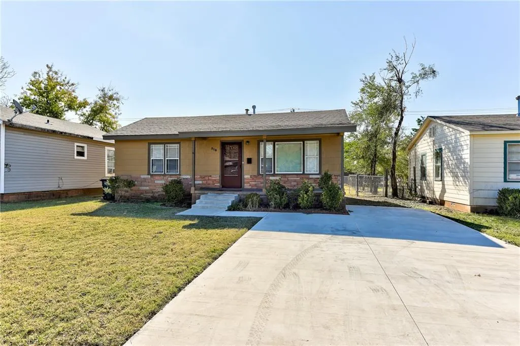 Front exterior — 518 W 2nd Street, Edmond, OK 73003
