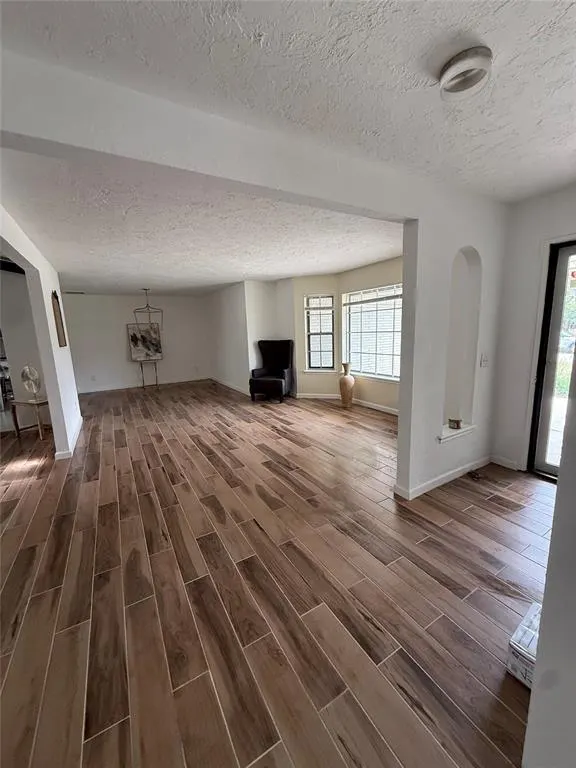 Photo 7 — 10813 Quail Circle, Oklahoma City, OK 73120