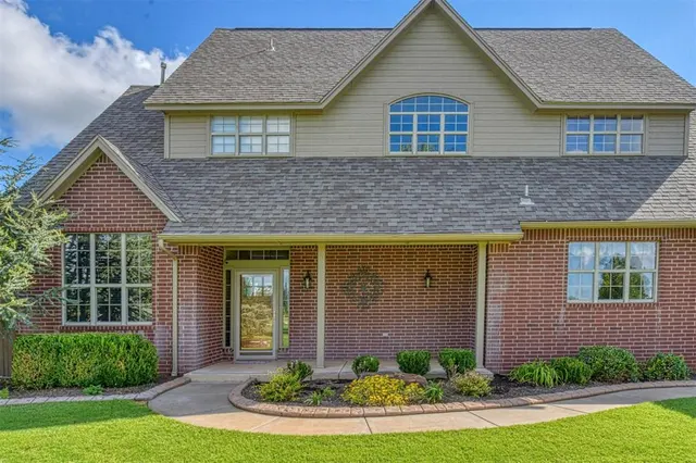 Photo 2 — 3853 Deer Brook Trail, Piedmont, OK 73078