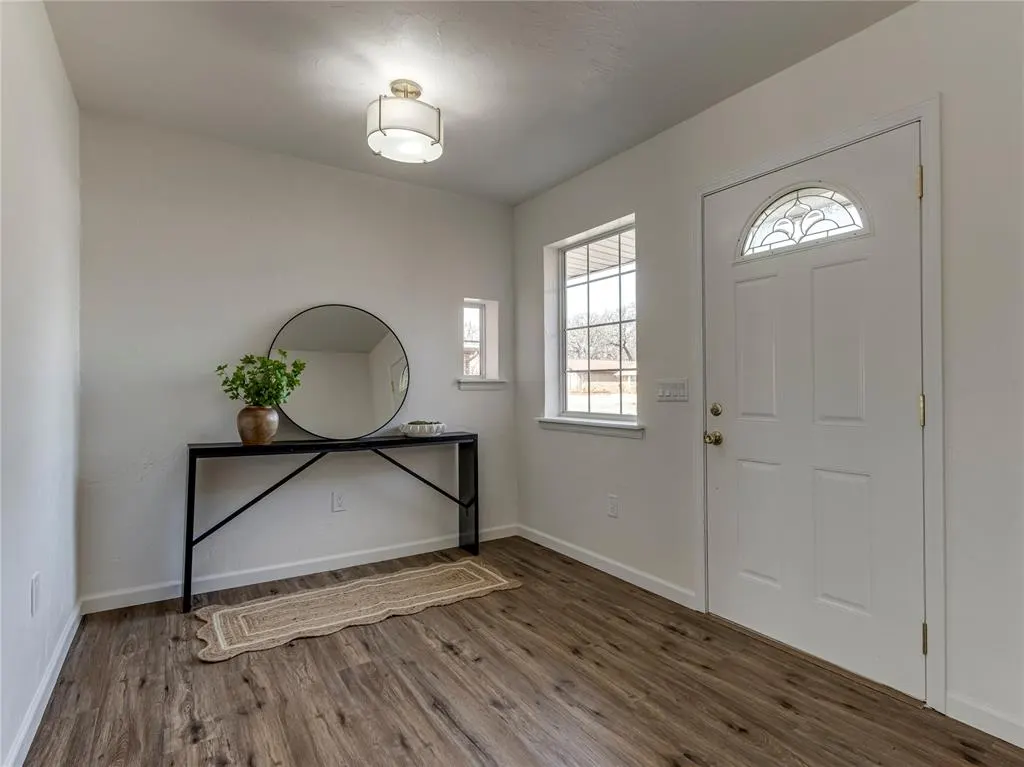 Photo 2 — 6724 Cherry Place, Oklahoma City, OK 73127