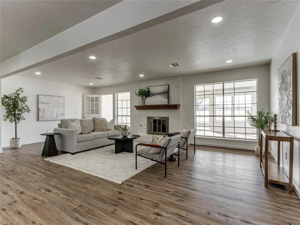 Photo 5 — 6724 Cherry Place, Oklahoma City, OK 73127