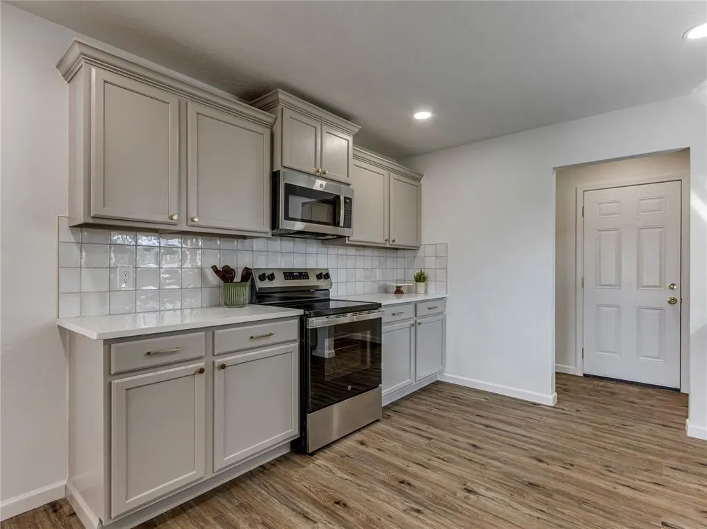 Photo 12 — 6724 Cherry Place, Oklahoma City, OK 73127