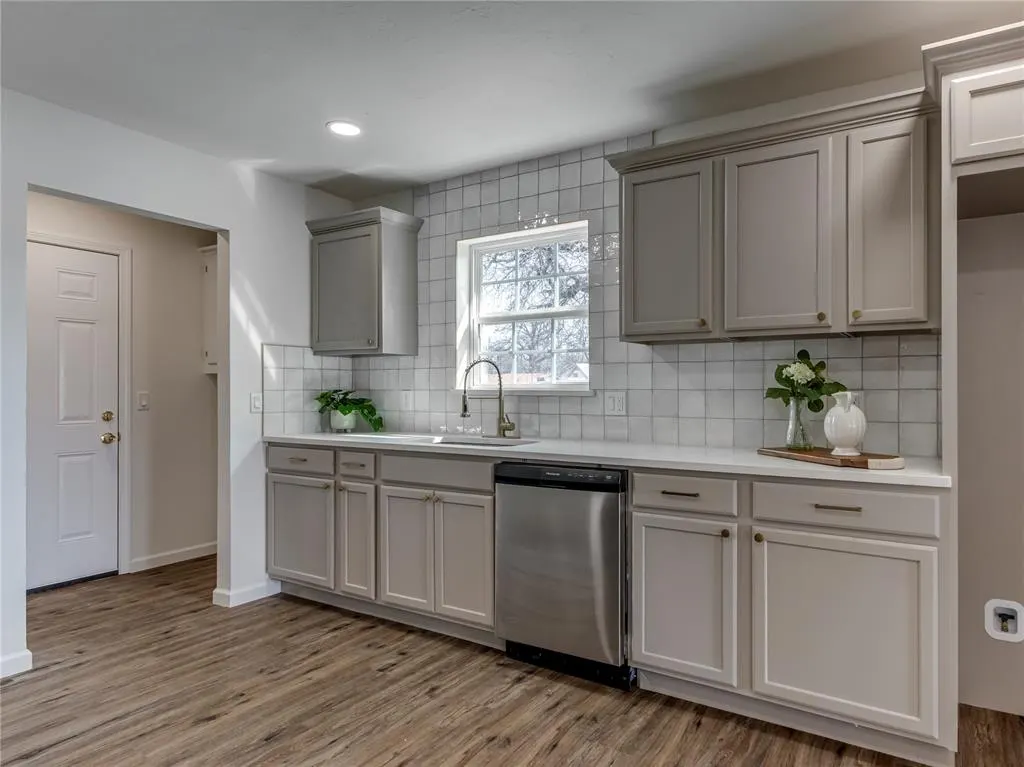Photo 13 — 6724 Cherry Place, Oklahoma City, OK 73127