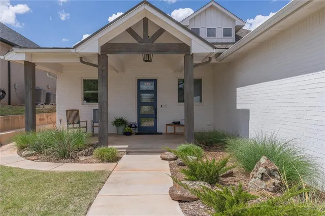 Photo 3 — 3612 Vintage Drive, Norman, OK 73069